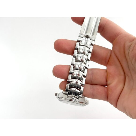 Embassy By Gruen Silver Toned Chainlink Analog Vintage Wristwatch - WORKS! 28mm - Picture 8 of 8